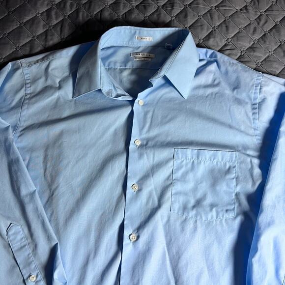 ✨Van Heusen Men’s Blue Poplin Dress Shirt 17 32/33 Regular Fit Long Sleeve - Picture 8 of 8